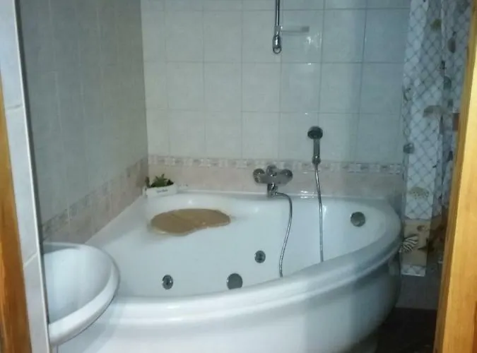 Apartment Gratarre 2 *